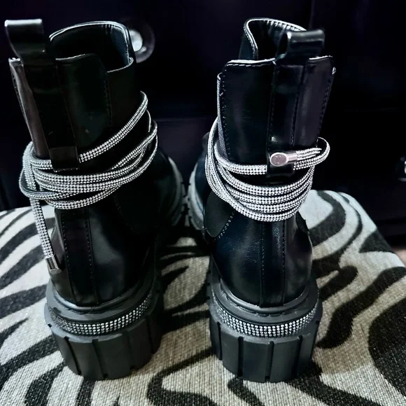 Azalea Wang Black Platform Ankle Boots with Silver Accents - Worn Once - Picture 11 of 12